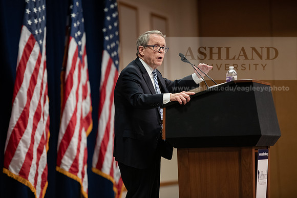 AsbrookGovMikeDeWine0120ALW_8994