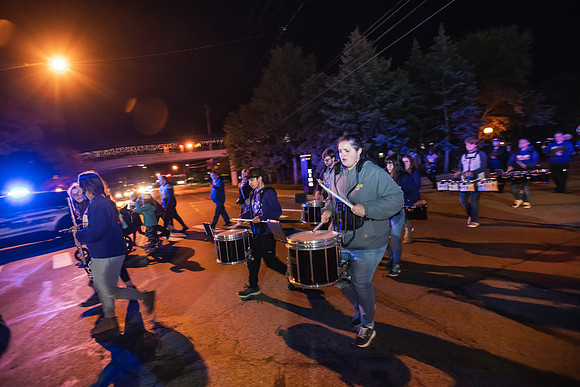 ParadeOfPurple1021ALW_6465