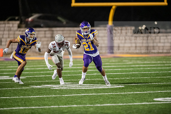 AUvIUPFootball0924AWB_4092