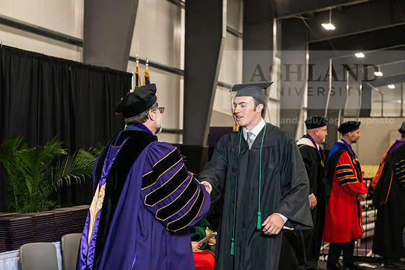 085SPGradBachelorScienceBusinessAdmin0525AWB_4246