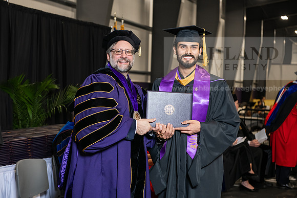 101SpGradMasterBusinessAdmin0525AWB_3123