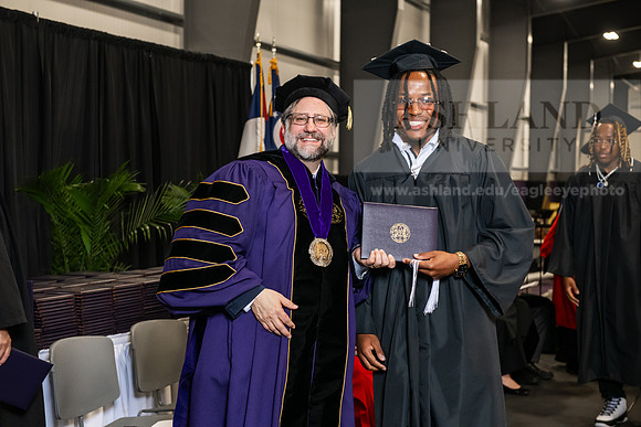 189SPGradBachelorArts0525AWB_3532