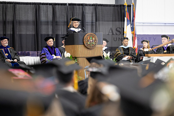 044SPGradCeremony0522FU1A8815