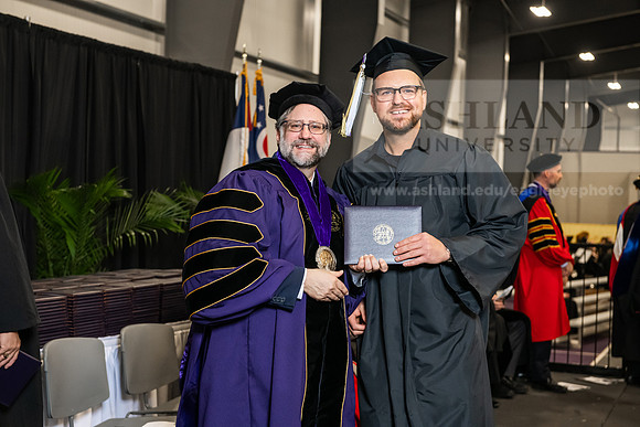 157SPGradBachelorArts0525AWB_3502