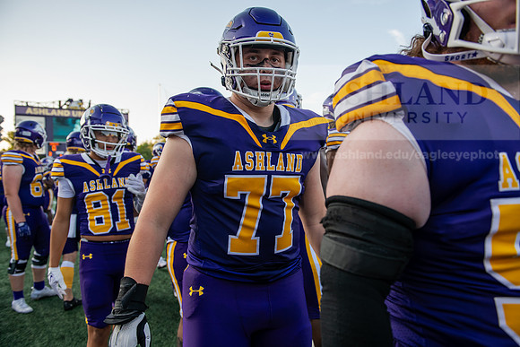AUvIUPFootball0924AWB_3538