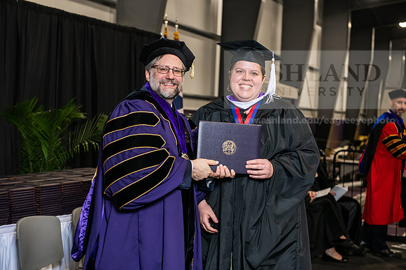 009SPGradMasterArts0525AWB_3280