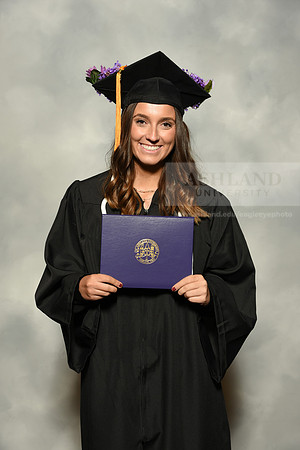 042BachelorNursingWiGrad1221MP7_0053