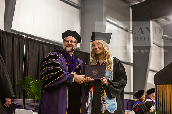 081SpGradBachelorArts0525JH6Q8B8895