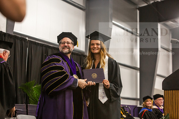 119SpGradBachelorArts0525JH6Q8B8913