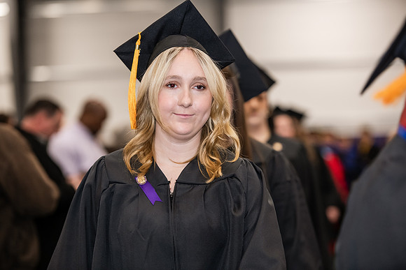 164WIGradProcessional1222ALW_0211