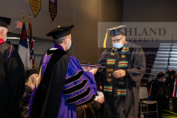 024BachelorScienceWiGrad1221ALW_6909