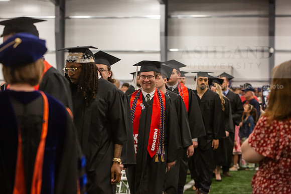 021SpGradProcessional0525JH6Q8B8124