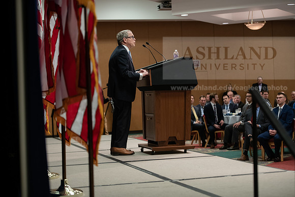 AsbrookGovMikeDeWine0120ALW_8916