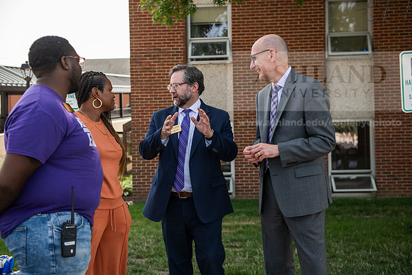 MoveInDay0824AWB_0220