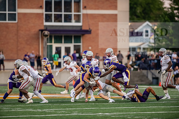 AUvIUPFootball0924AWB_3843