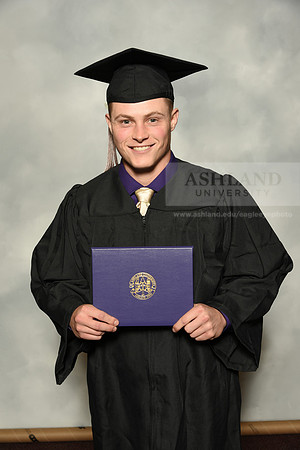 053BachelorBusinessWiGrad1221MP7_0945