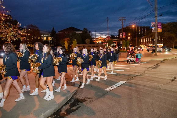 ParadeOfPurple1021ALW_6059