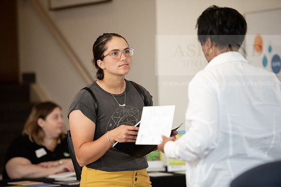 CareerGradFair0919ALW_7633