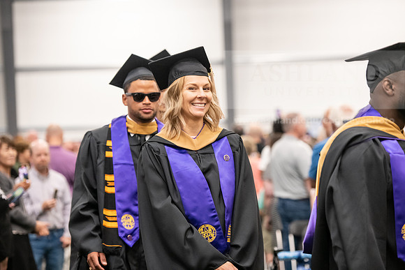 072SpGradProcessional0524AWB_8514