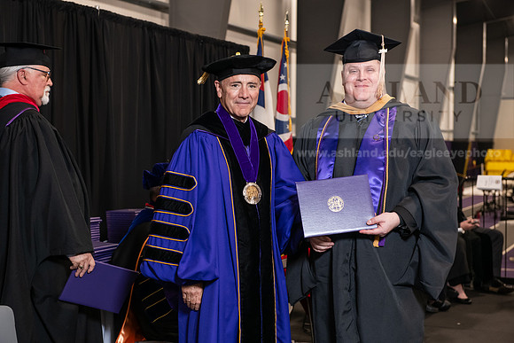 020SpGradMasterBusiness0524AWB_9219