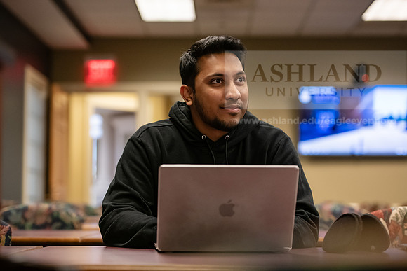 MBADigitalMarketing0324AWB_8380