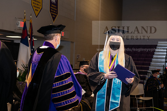 054BachelorArtsWiGrad1221ALW_6871