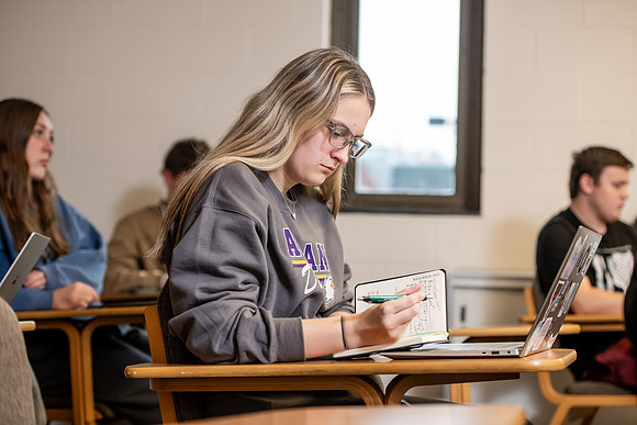 Delbert_Jeff_Communications1124AWB_1018