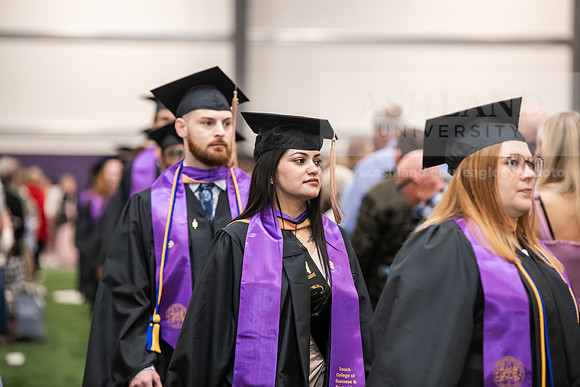 087SpGradProcessional0525AWB_2367