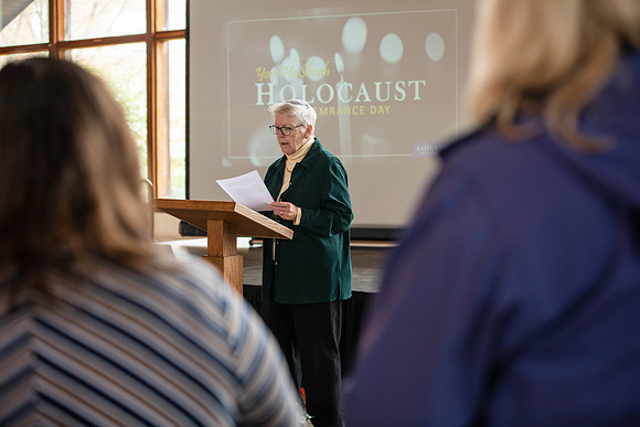 HolocaustRemembranceDay0423ALW_5715