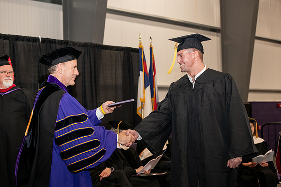 089SPGraduates0522ALW_1505