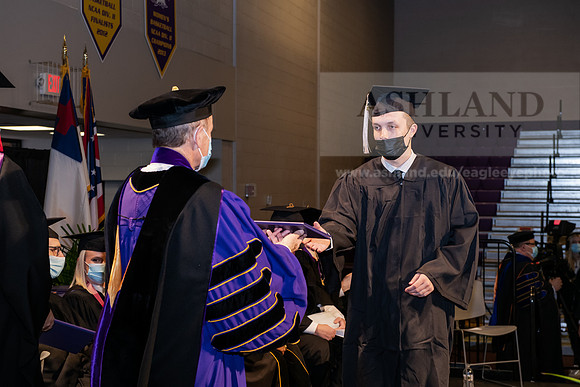 060BachelorBusinessWiGrad1221ALW_7001