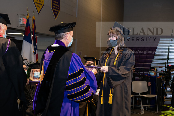 075BachelorBusinessWiGrad1221ALW_7012