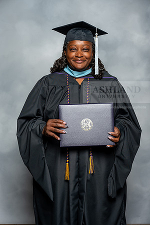 034SpGradMasterEducation0525AU-Graduation-2025-Andrew-0358