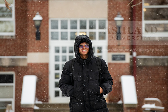 StudentsReturnWinterCampus0125AWB_6769