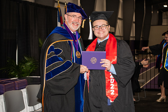 008WIGraduates1222ALW_0725