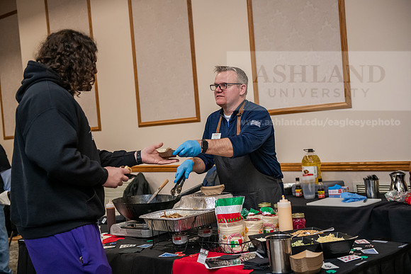 DiningServicesFoodShow0225AWB_6644