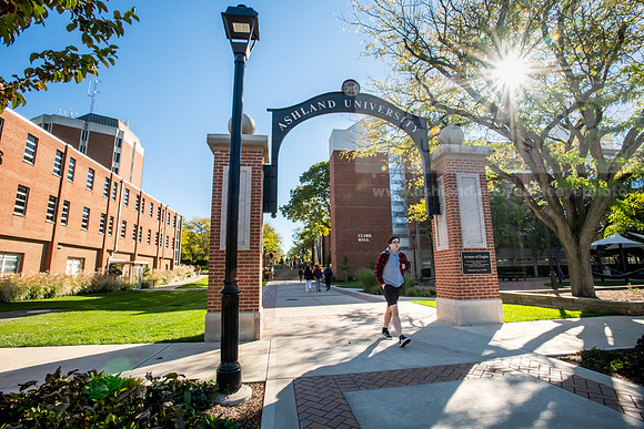 FallCampusLife1024AWB_1461