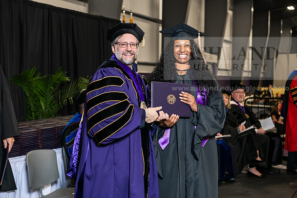 048SpGradMasterBusinessAdmin0525AWB_3089
