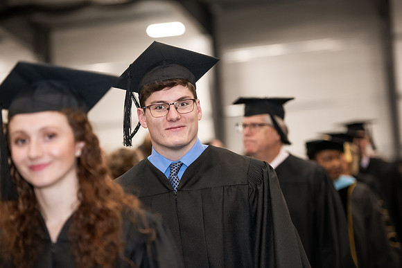 007WIGradProcessional1222ALW_0046