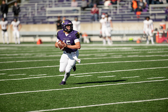 AUvDavenportFootball1019ALW_7361