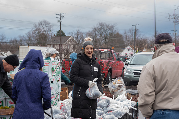 AUGIVSFOODDISTRIBUTION_HW_ALW_1011