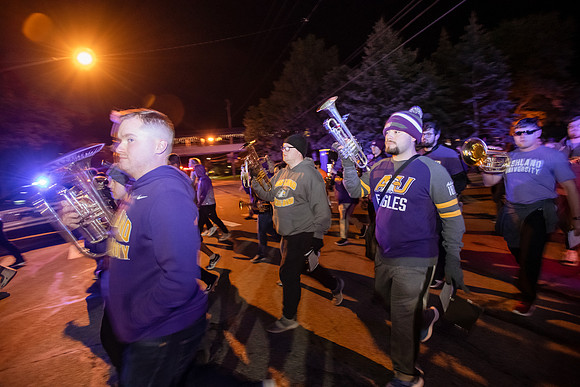 ParadeOfPurple1021ALW_6460
