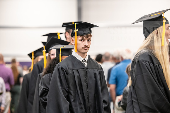 190SpGradProcessional0524AWB_8613