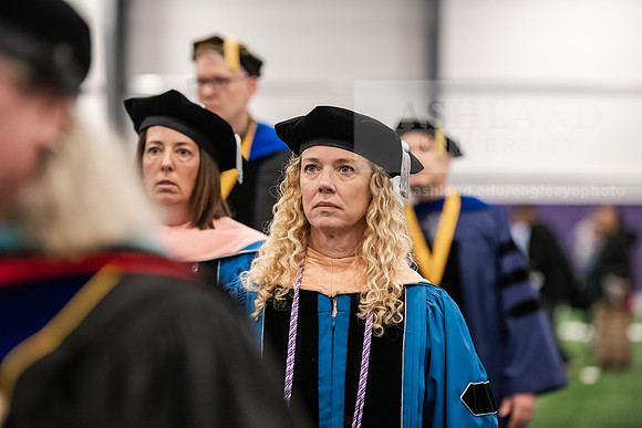 386SpGradProcessional0525AWB_2607