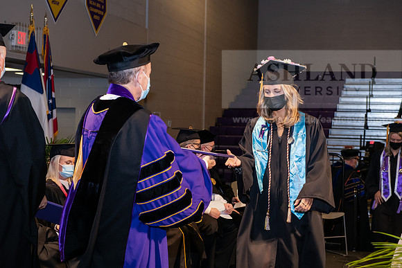 015BachelorNursingWiGrad1221ALW_7086