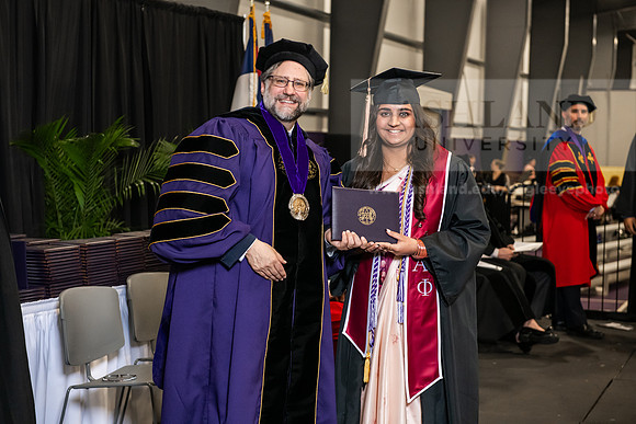 020SPGradBachelorScienceBusinessAdmin0525AWB_4192
