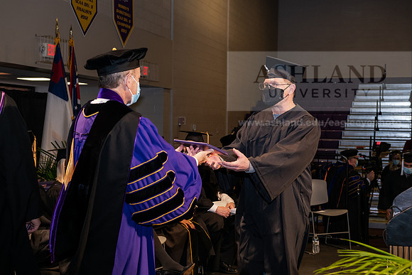 001BachelorArtsWiGrad1221ALW_6833