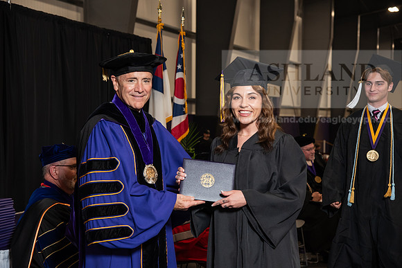 100SpGradBachelorArts0524TR_DSC_5237