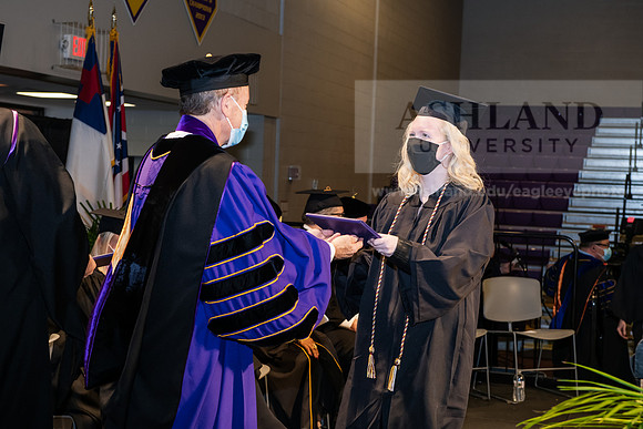 060BachelorEducationWiGrad1221ALW_7055