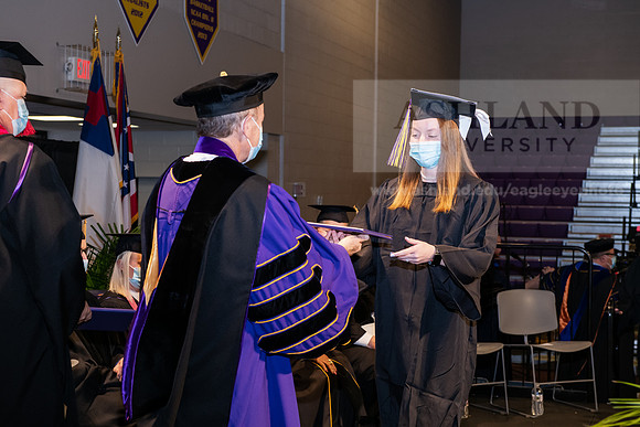 004BachelorBusinessWiGrad1221ALW_6962
